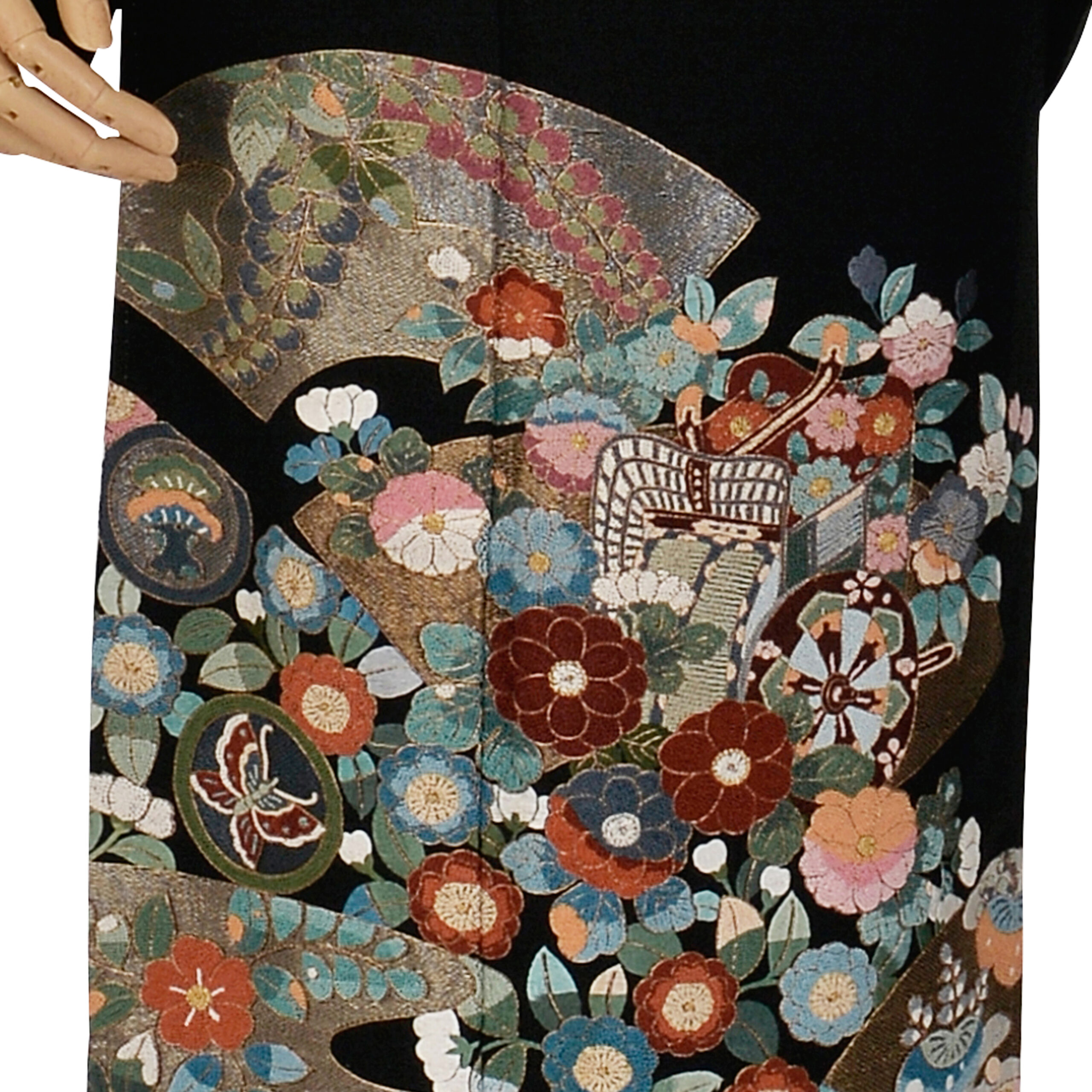 相良刺繍の黒留袖   お知らせ＆ブログ   ウェディングドレス 名古屋